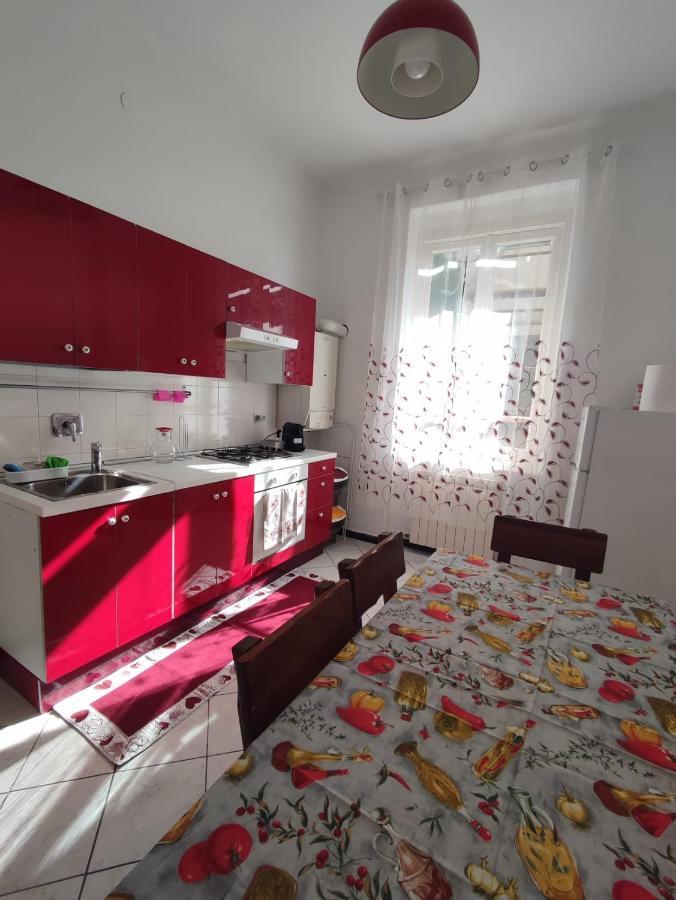 Lucia Appartamento Uso Esclusivo - Aeroporto Genova Sestri Ponente Екстериор снимка